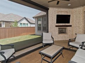 1323  English Setter Drive , Arlington Texas 76005