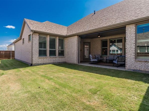 1323  English Setter Drive , Arlington Texas 76005