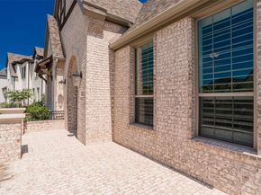 1323  English Setter Drive , Arlington Texas 76005