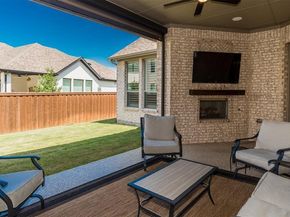 1323  English Setter Drive , Arlington Texas 76005