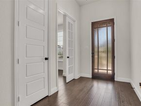 1323  English Setter Drive , Arlington Texas 76005