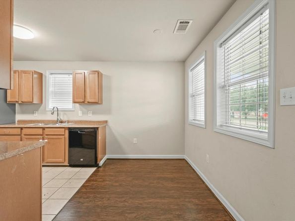 6626  Tyree Street , Dallas Texas 75209