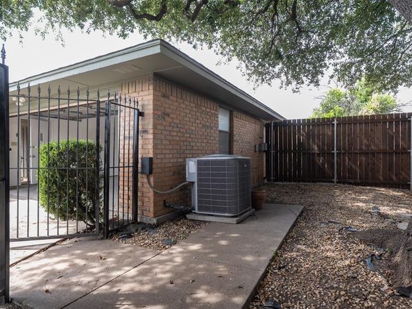 5116  Ledgestone Drive , Fort Worth Texas 76132