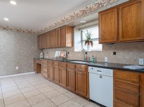 5116  Ledgestone Drive , Fort Worth Texas 76132