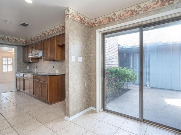 5116  Ledgestone Drive , Fort Worth Texas 76132