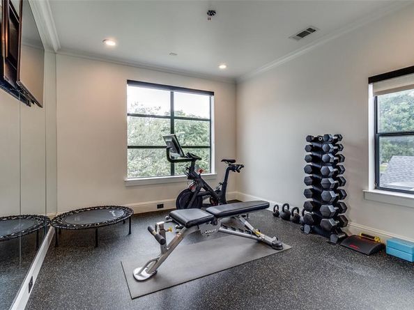 4635 W Amherst Avenue , Dallas Texas 75209