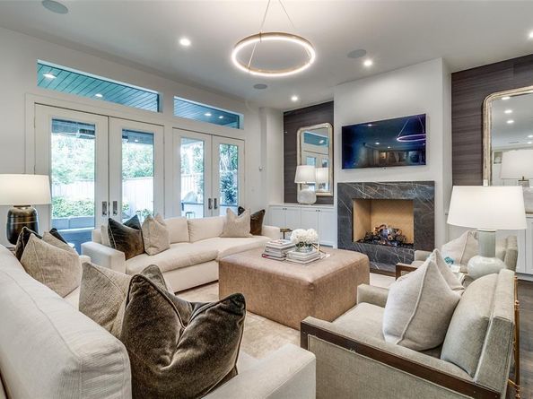 4635 W Amherst Avenue , Dallas Texas 75209