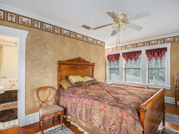 2135  Pembroke Drive , Fort Worth Texas 76110