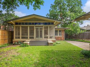2135  Pembroke Drive , Fort Worth Texas 76110