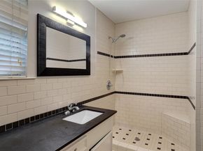 9424  Hunters Creek Drive , Dallas Texas 75243