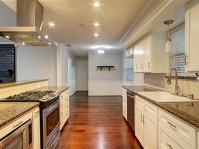 9424  Hunters Creek Drive , Dallas Texas 75243