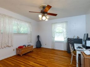 909 W Grauwyler Road , Irving Texas 75061
