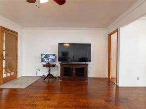 909 W Grauwyler Road , Irving Texas 75061