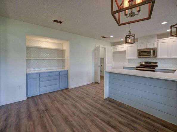 506  Betsy Ross Drive , Arlington Texas 76002