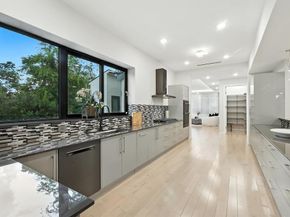 10225  Betty Jane Lane , Dallas Texas 75229