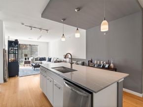 4040 N Hall Street  109, Dallas Texas 75219