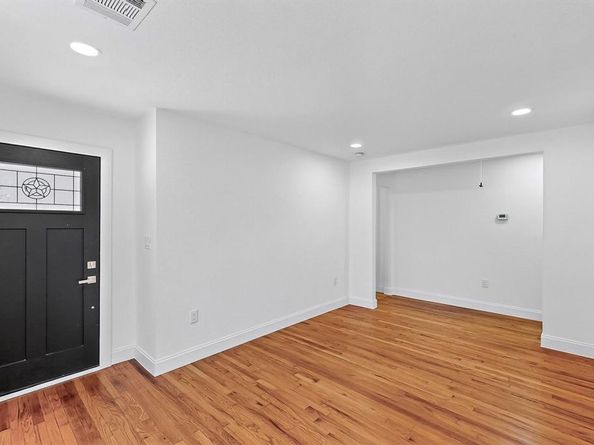 1105  Ryan Avenue , Carrollton Texas 75006