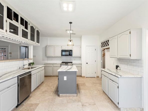 1016  Craig Drive , Mesquite Texas 75181