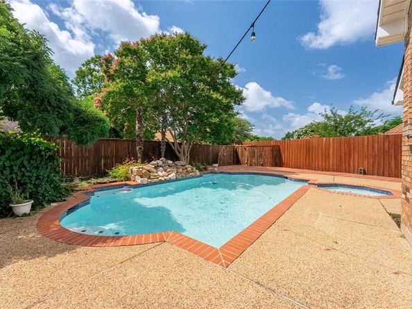 1016  Craig Drive , Mesquite Texas 75181
