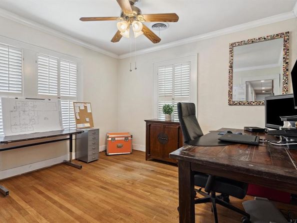 5819  Vanderbilt Avenue , Dallas Texas 75206