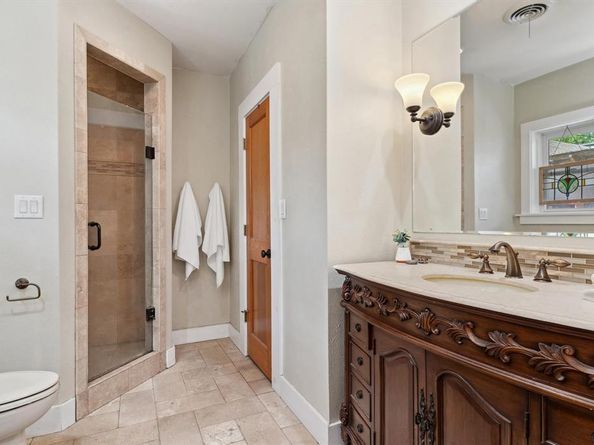 5819  Vanderbilt Avenue , Dallas Texas 75206