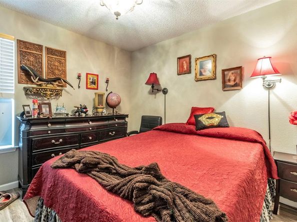 5818  Santa Fe Drive , Arlington Texas 76017