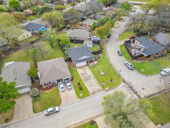 5818  Santa Fe Drive , Arlington Texas 76017