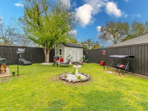 5818  Santa Fe Drive , Arlington Texas 76017