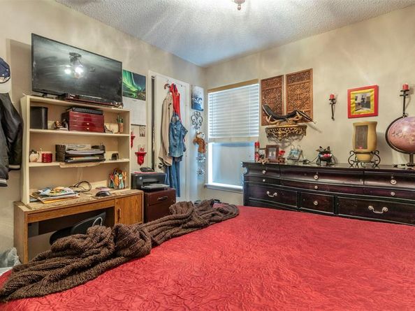 5818  Santa Fe Drive , Arlington Texas 76017