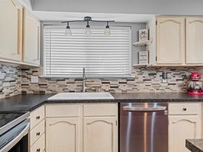 206  Nettletree Street , Arlington Texas 76018