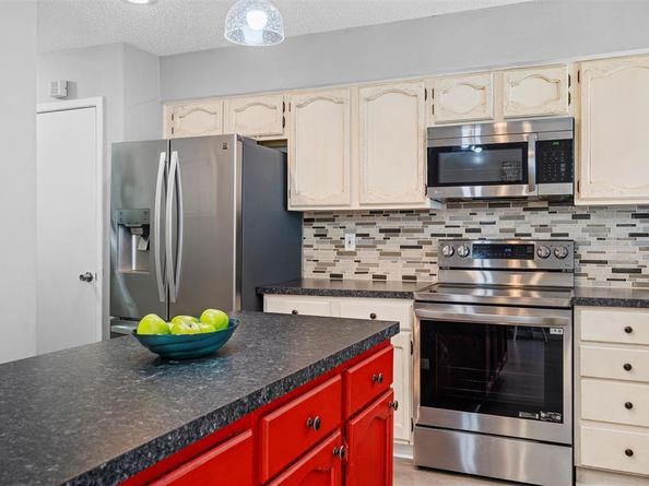 206  Nettletree Street , Arlington Texas 76018