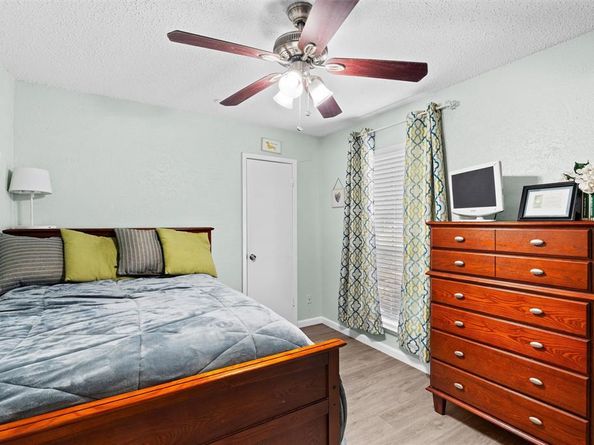 206  Nettletree Street , Arlington Texas 76018