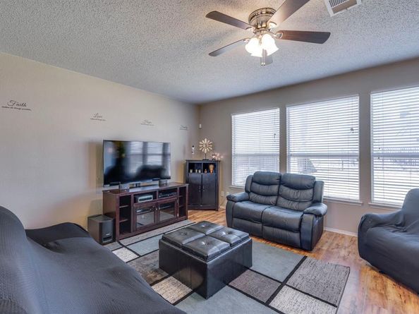 4640  Summer Oaks Lane , Fort Worth Texas 76123