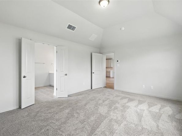913  Schuberts Road , Justin Texas 76247