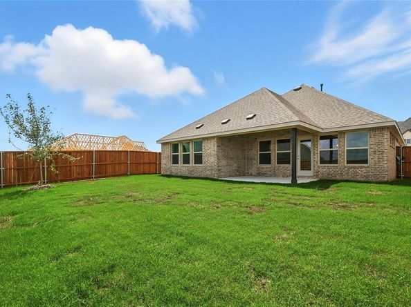913  Schuberts Road , Justin Texas 76247