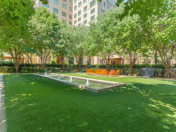 2525 N PEARL Street  1403, Dallas Texas 75201