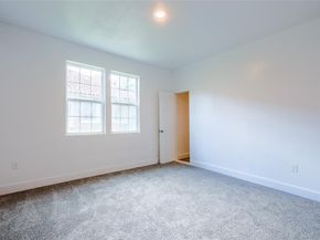 335 N Marsalis Avenue , Dallas Texas 75203
