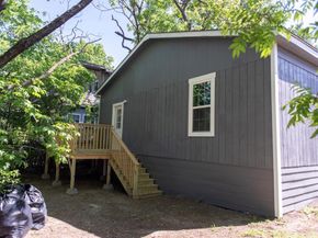 335 N Marsalis Avenue , Dallas Texas 75203
