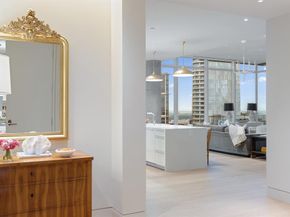 1747  Leonard Street  2402, Dallas Texas 75201