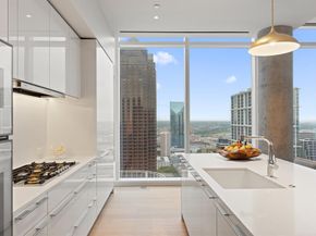 1747  Leonard Street  2402, Dallas Texas 75201