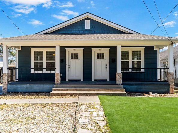 816 N Beckley  , Dallas Texas 75203