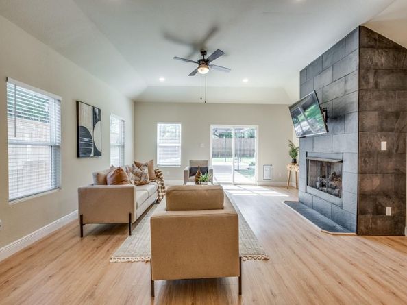 929 S Marlborough Avenue , Dallas Texas 75208