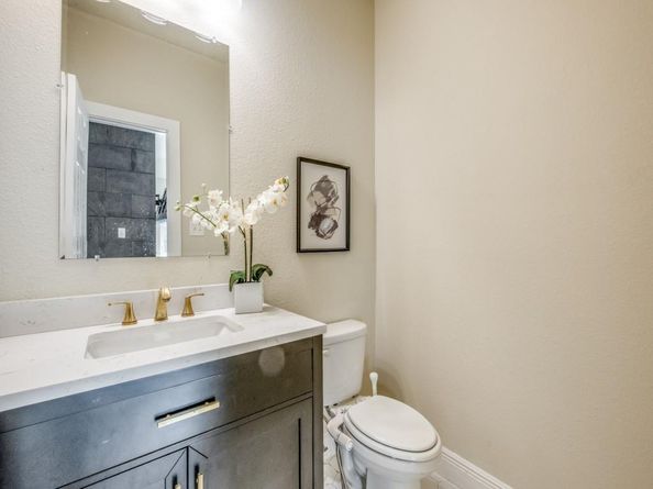 929 S Marlborough Avenue , Dallas Texas 75208