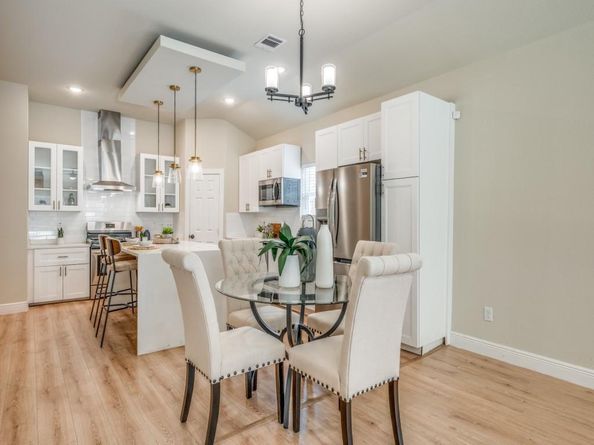 929 S Marlborough Avenue , Dallas Texas 75208