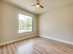 929 S Marlborough Avenue , Dallas Texas 75208