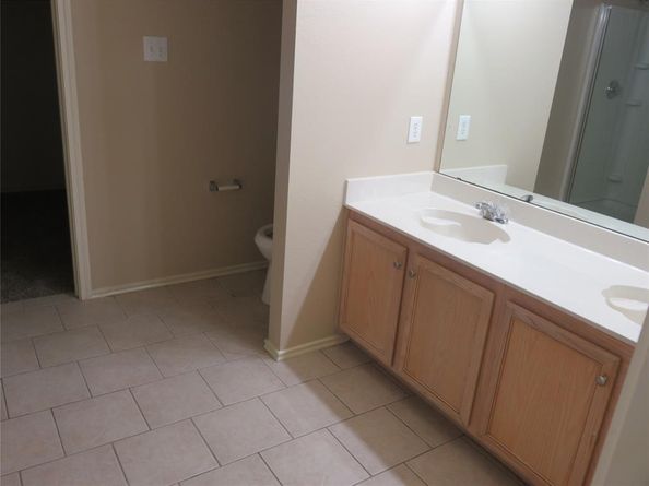 8406  Paxton Run Court , Arlington Texas 76002