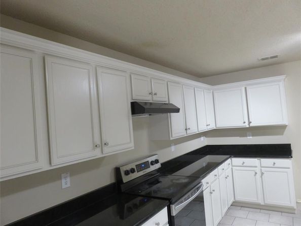 8406  Paxton Run Court , Arlington Texas 76002