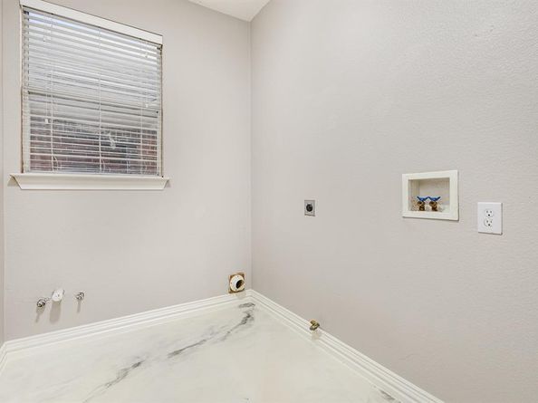 9213  Royal Burgess Drive , Rowlett Texas 75089