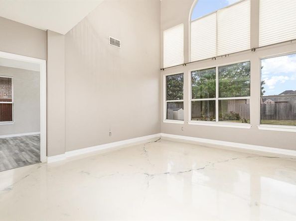 9213  Royal Burgess Drive , Rowlett Texas 75089