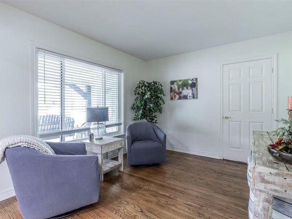 9207  Angora Street , Dallas Texas 75218